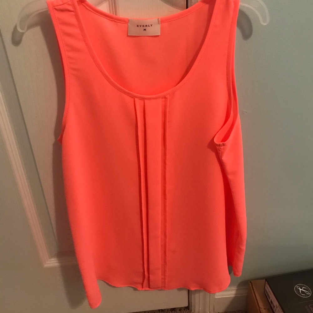 Bright tank top!